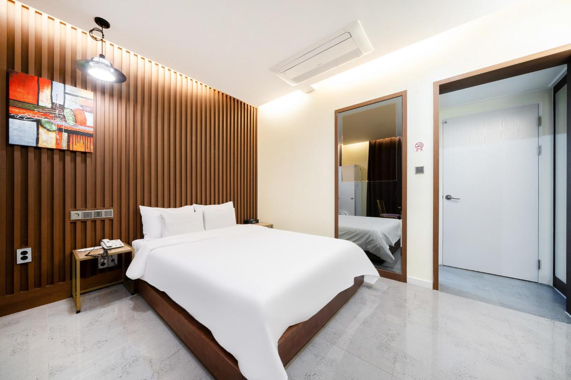 Suncheon Hound Hotel Suncheon Station Branch Екстериор снимка