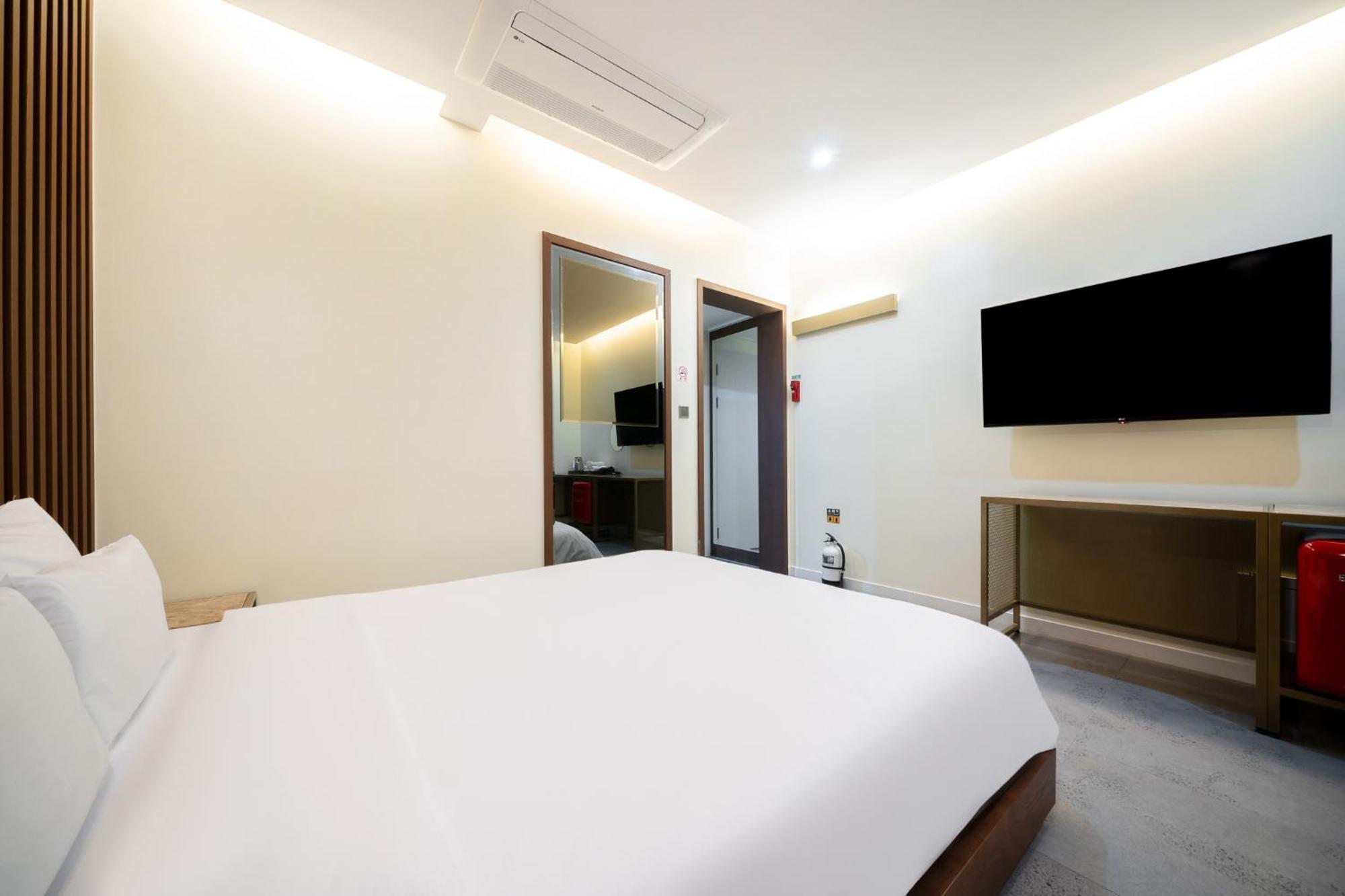 Suncheon Hound Hotel Suncheon Station Branch Екстериор снимка