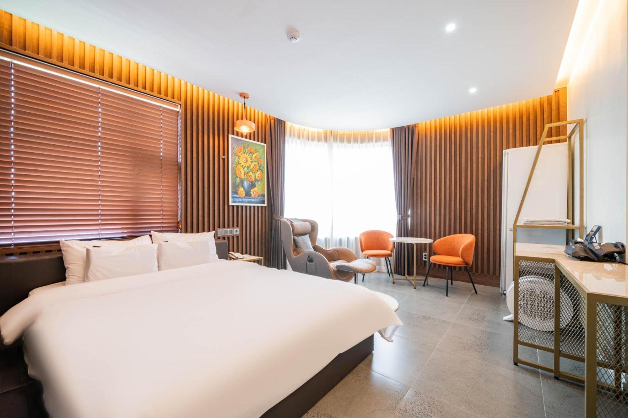 Suncheon Hound Hotel Suncheon Station Branch Екстериор снимка